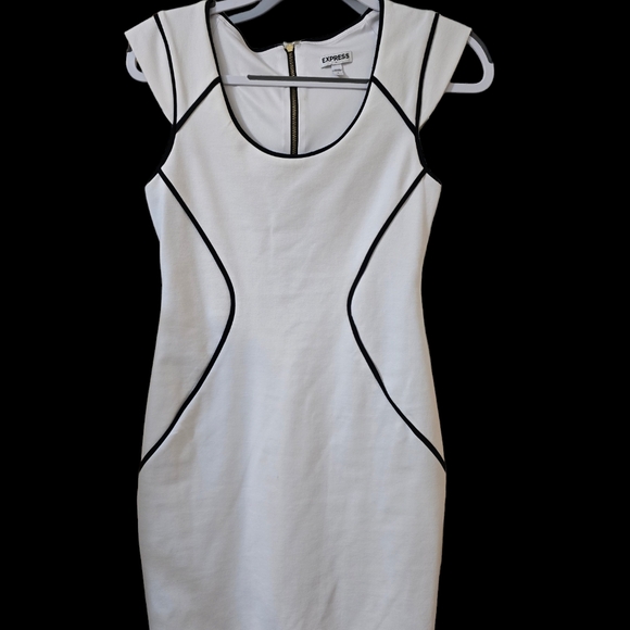 EXPRESS DRESS - Picture 2 of 3